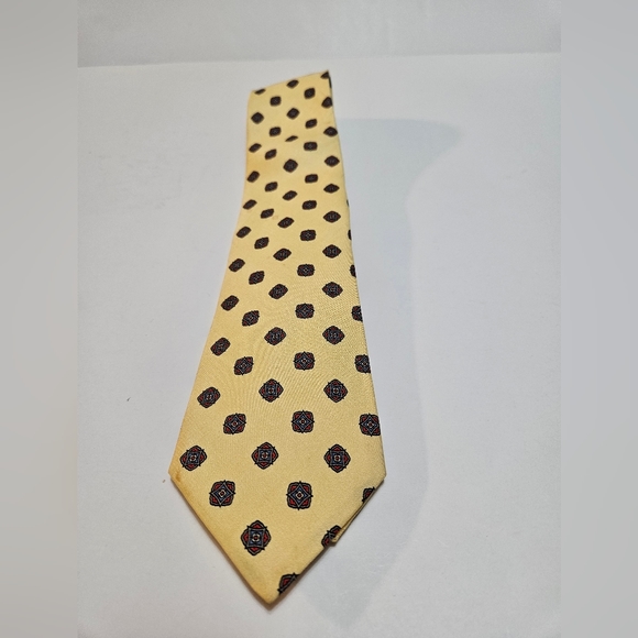 Briar Men's All Silk Neck Tie Size 3.25 x 56 Yellow & Red - Picture 7 of 7